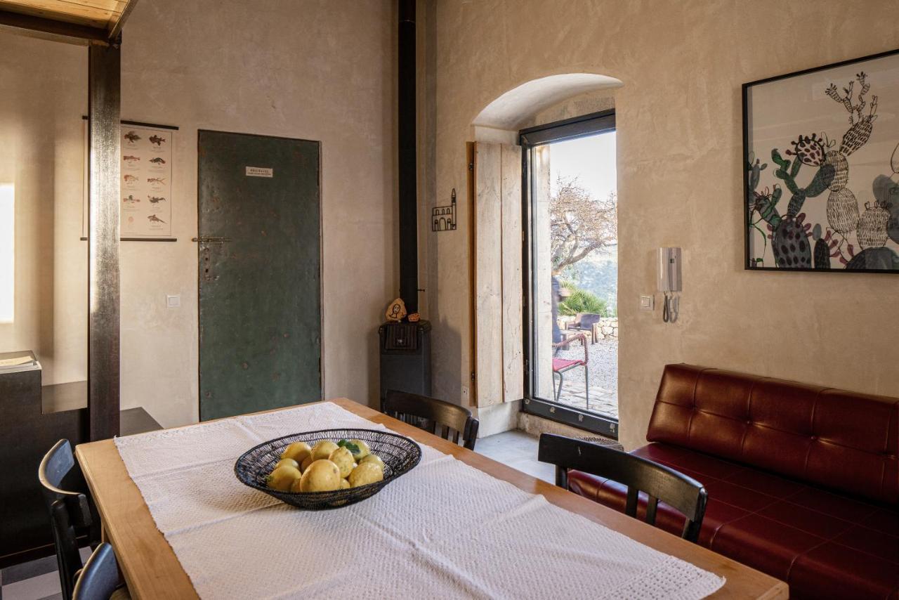 Appartement Casina Lanterne à Marina di Ragusa Extérieur photo